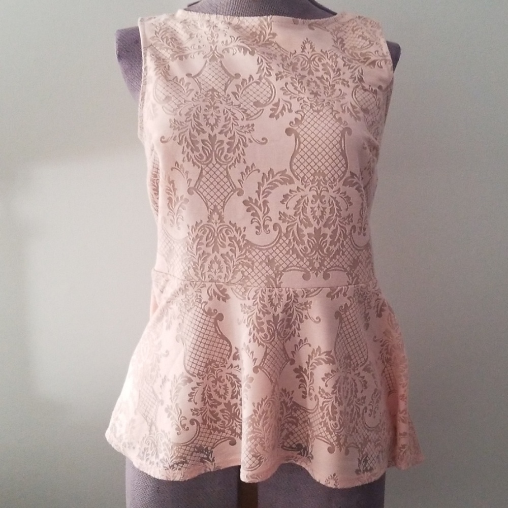 Peach tank